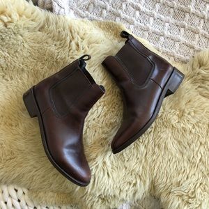 EUC Thursday Chelsea Boots 9.5